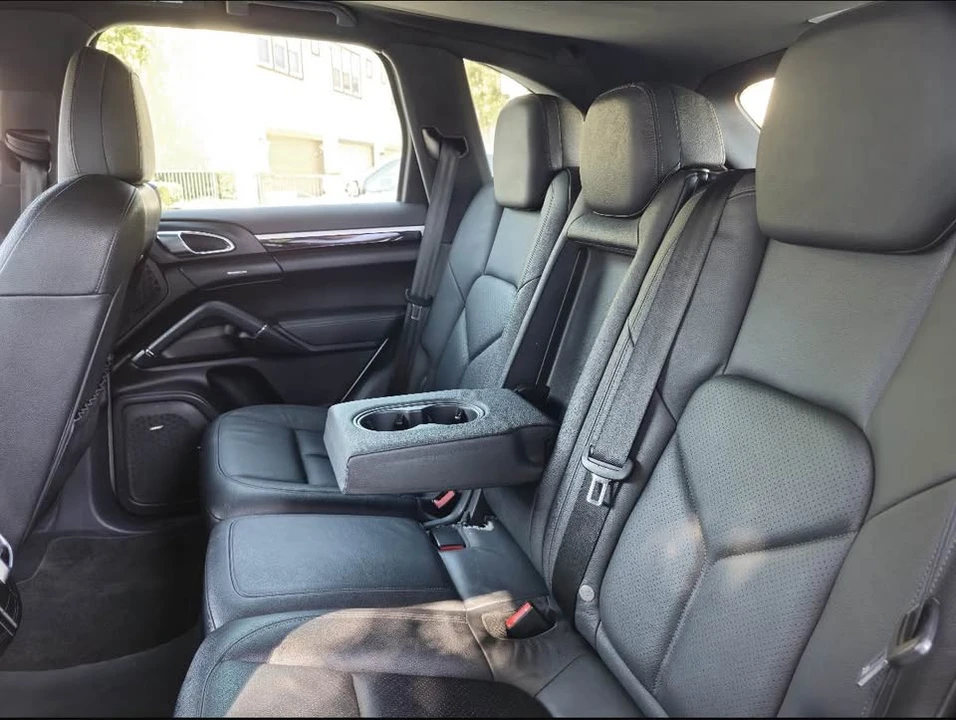 2012 Porsche 958 Cayenne - Image 8 of 10
