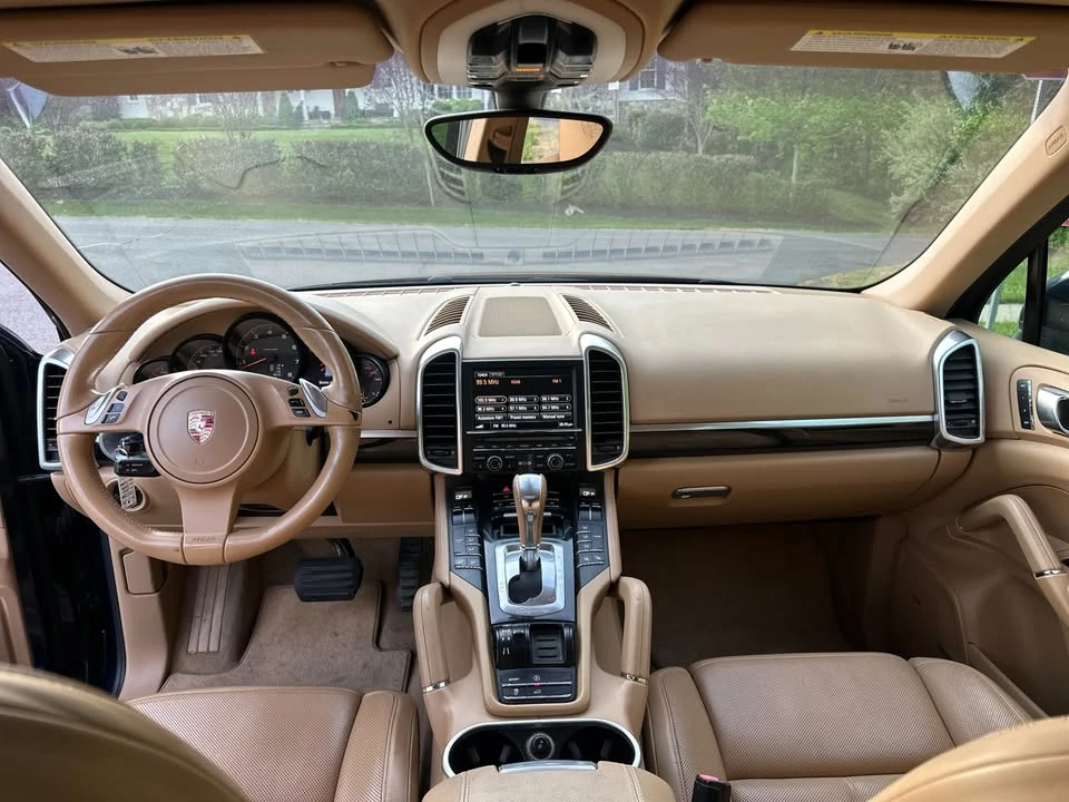 2012 Porsche 958 Cayenne - Image 12 of 15