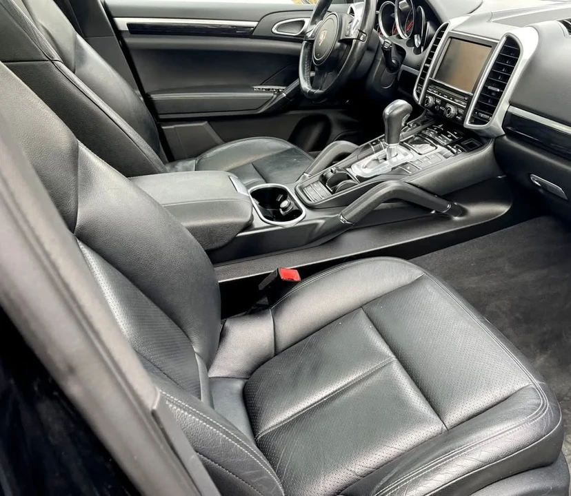 2012 Porsche 958 Cayenne - Image 8 of 13