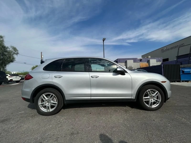 2012 Porsche 958 Cayenne - Image 4 of 11