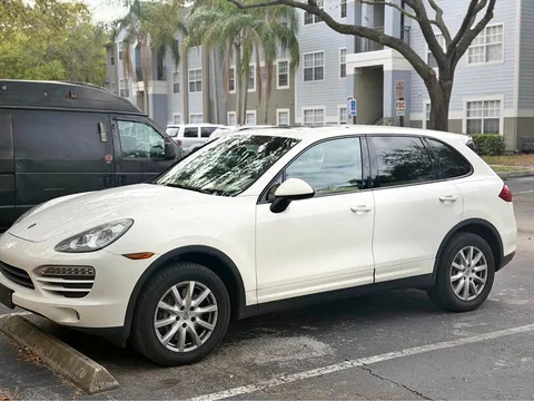 2012 Porsche Cayenne Base