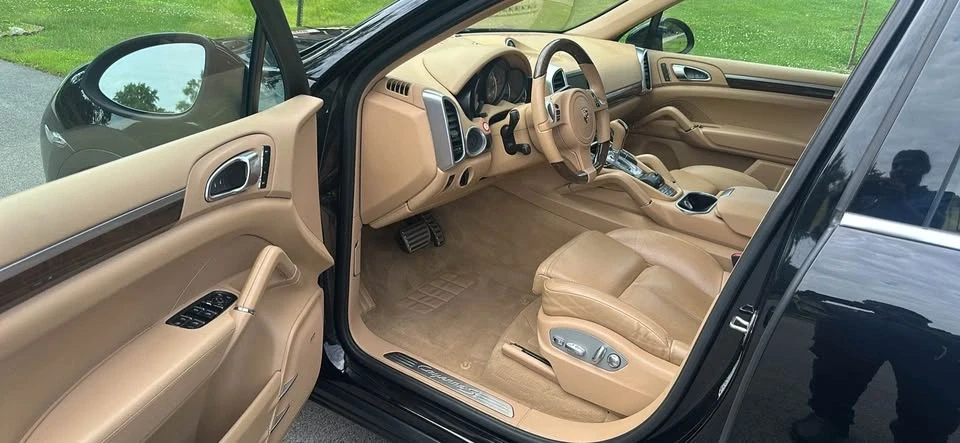 2012 Porsche 958 Cayenne - Image 11 of 15