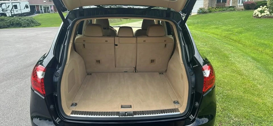 2012 Porsche 958 Cayenne - Image 9 of 15