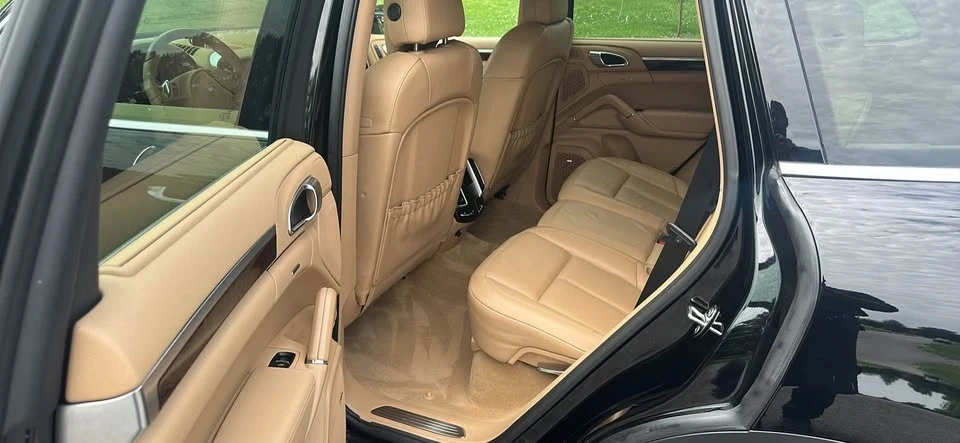 2012 Porsche 958 Cayenne - Image 10 of 15