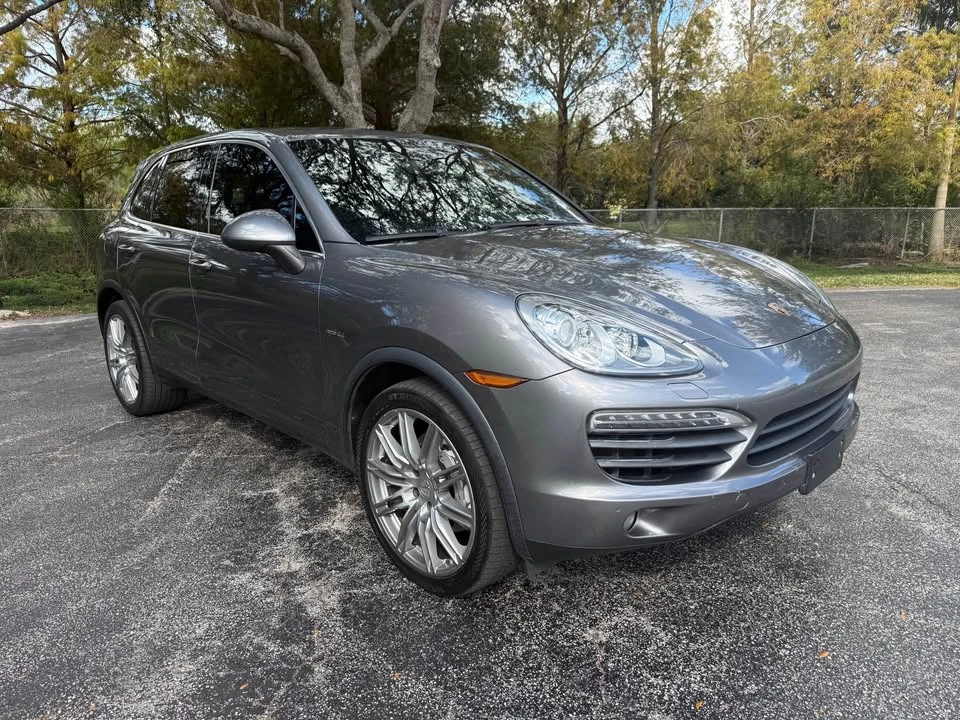 2012 Porsche 958 Cayenne - Image 7 of 17