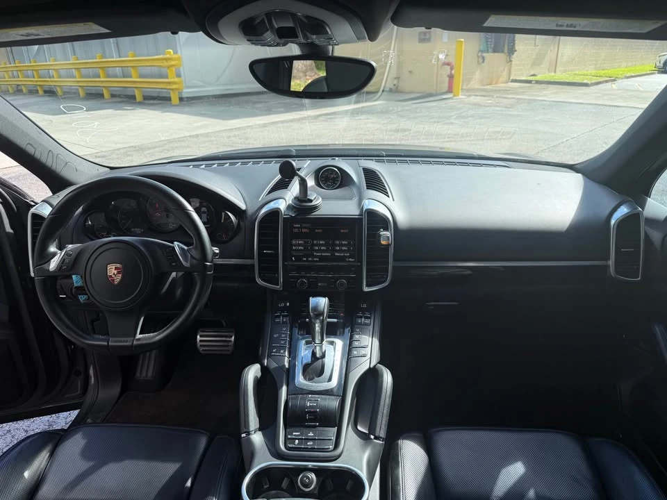 2012 Porsche 958 Cayenne - Image 14 of 17