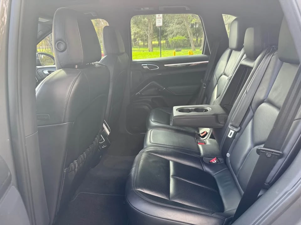 2012 Porsche 958 Cayenne - Image 11 of 17