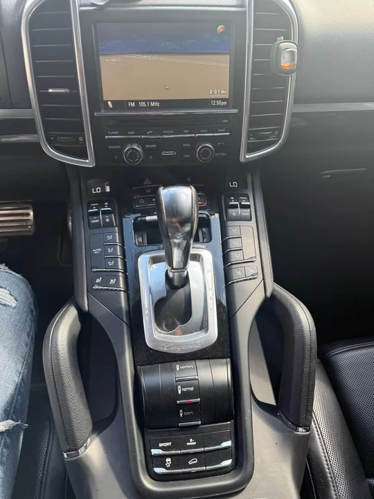 2012 Porsche 958 Cayenne - Image 17 of 17