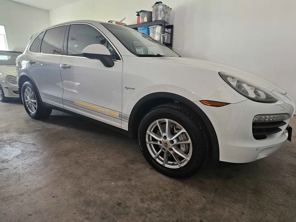2012 Porsche 958 Cayenne S - Image 14 of 14