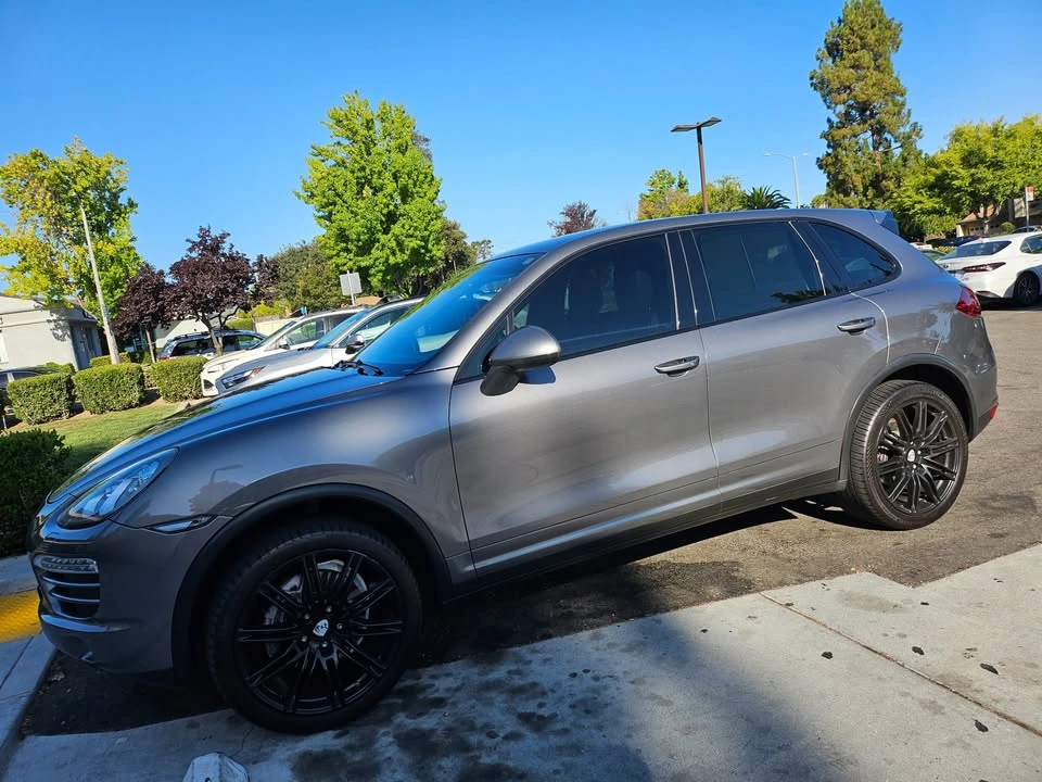 2012 Porsche 958 Cayenne - Image 2 of 14