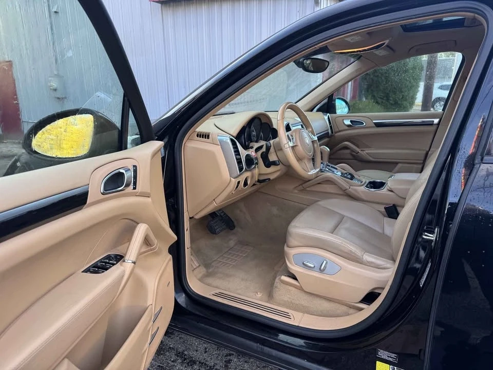 2012 Porsche 958 Cayenne - Image 7 of 10