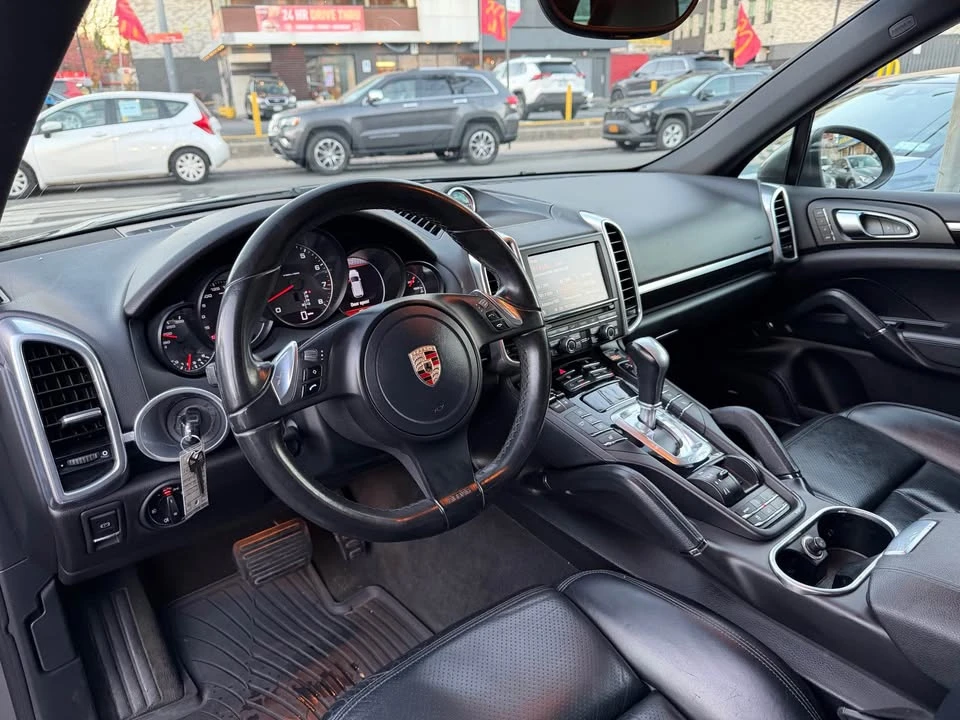 2012 Porsche 958 Cayenne - Image 12 of 20