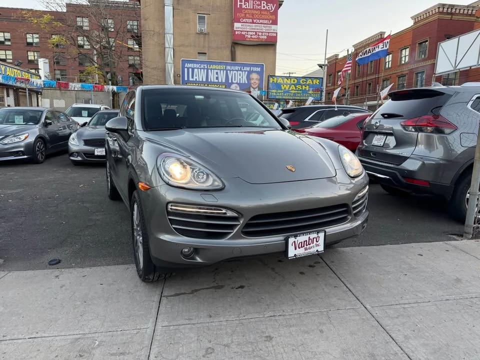 2012 Porsche 958 Cayenne - Image 7 of 20
