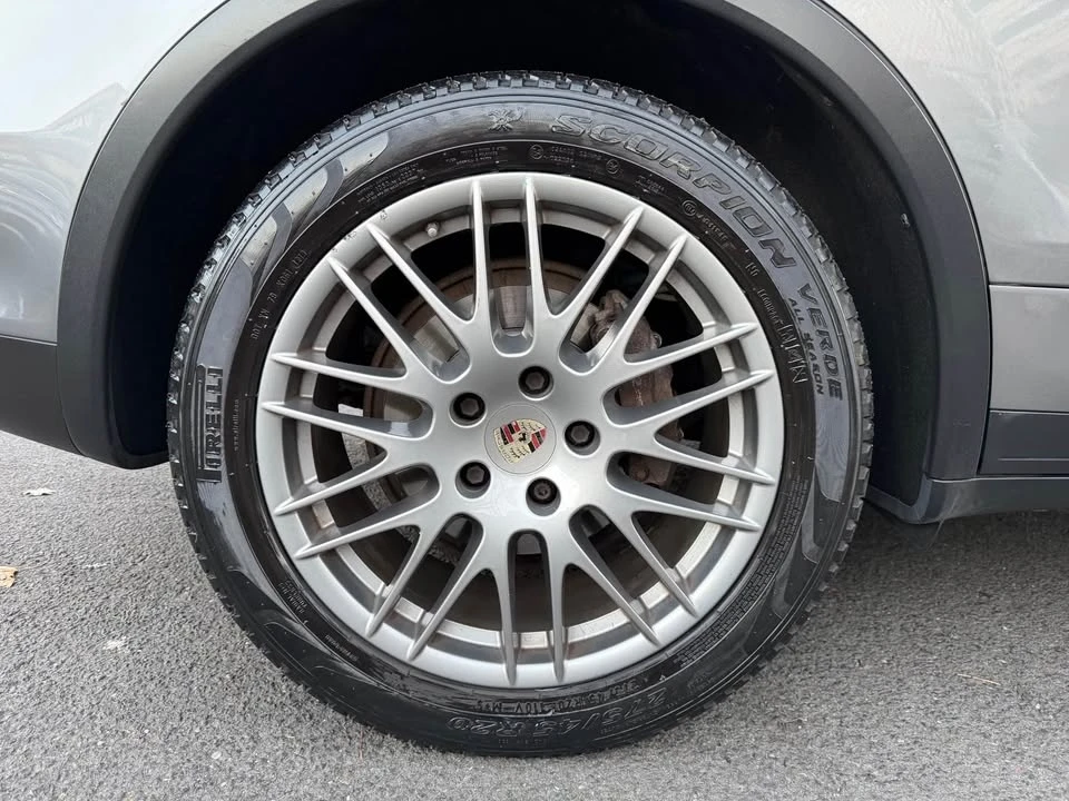 2012 Porsche 958 Cayenne - Image 16 of 20