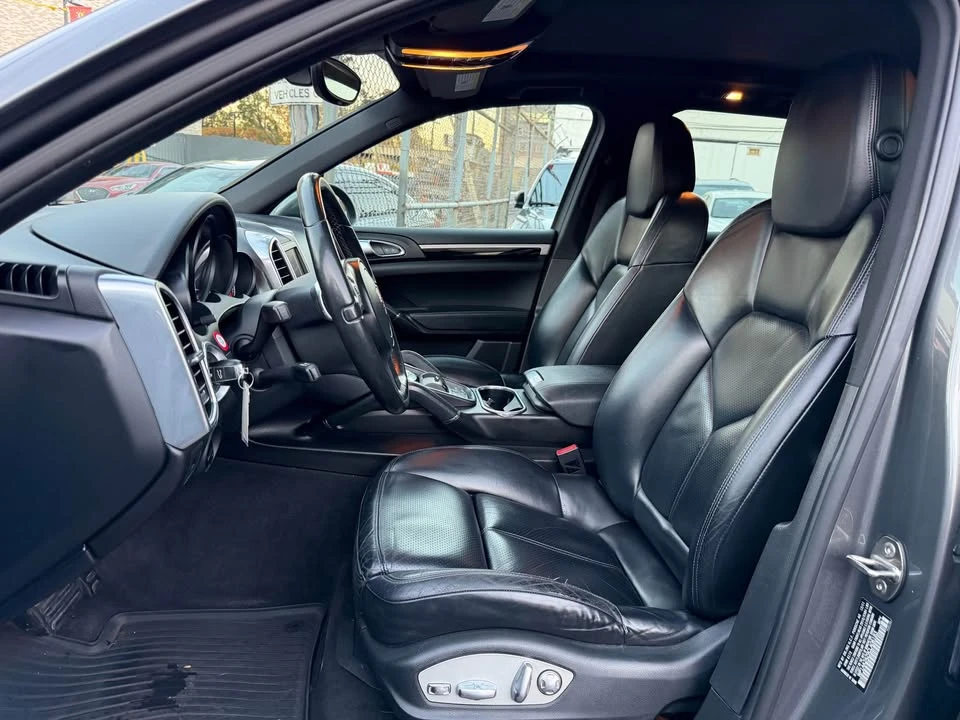 2012 Porsche 958 Cayenne - Image 11 of 20