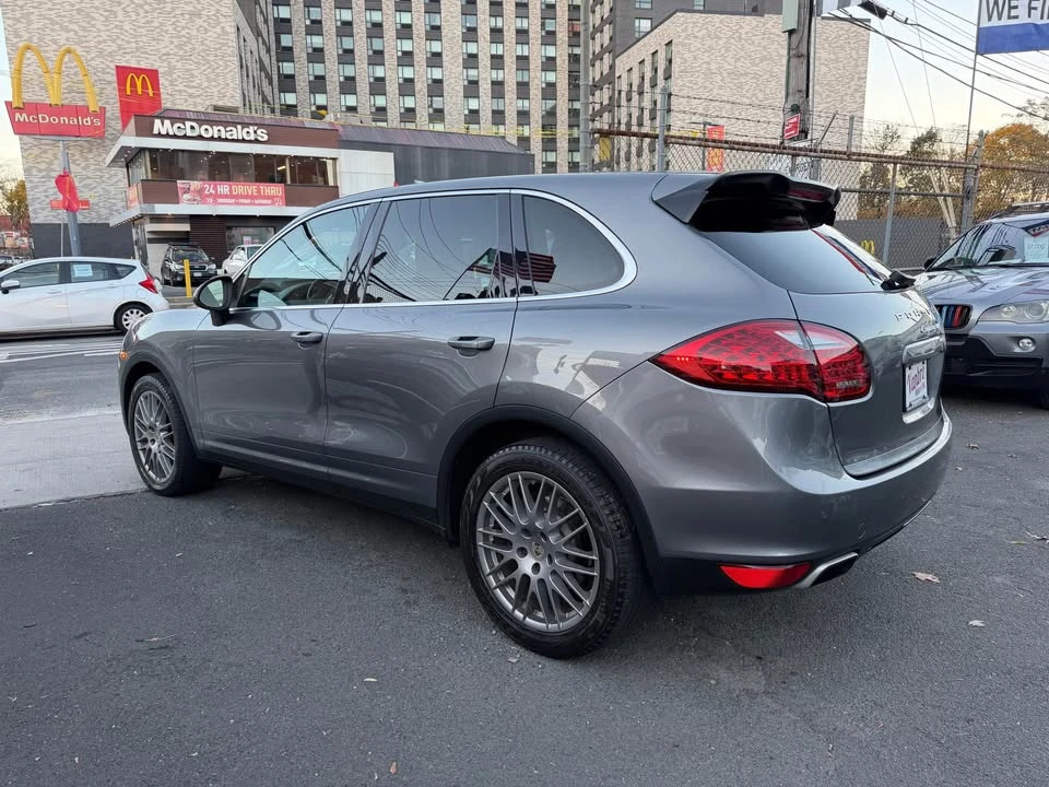 2012 Porsche 958 Cayenne - Image 3 of 20