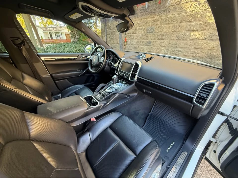 2012 Porsche 958 Cayenne S - Image 8 of 15