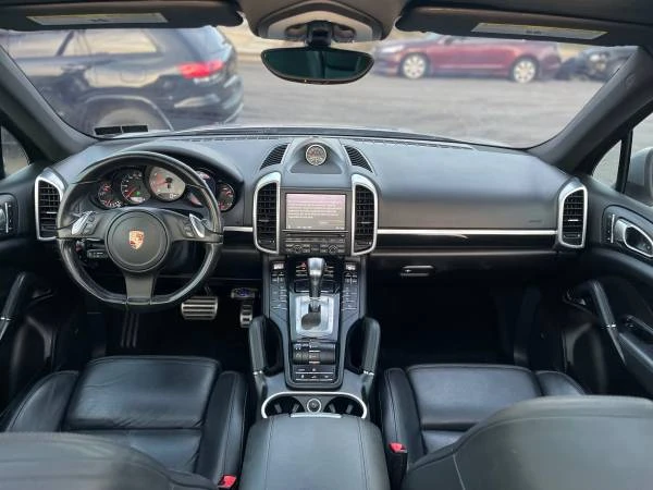 2012 Porsche 958 Cayenne S - Image 10 of 13