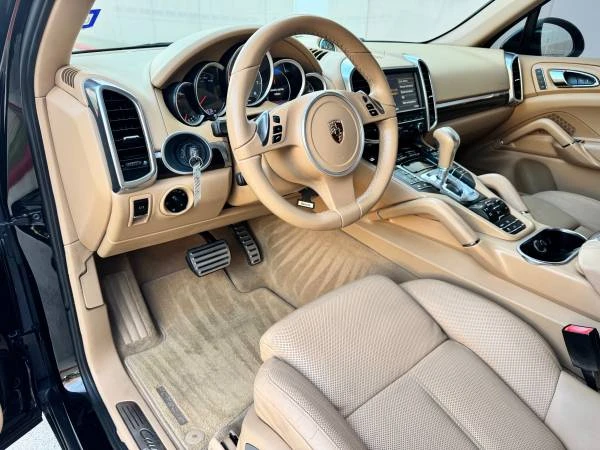 2012 Porsche 958 Cayenne S - Image 9 of 21