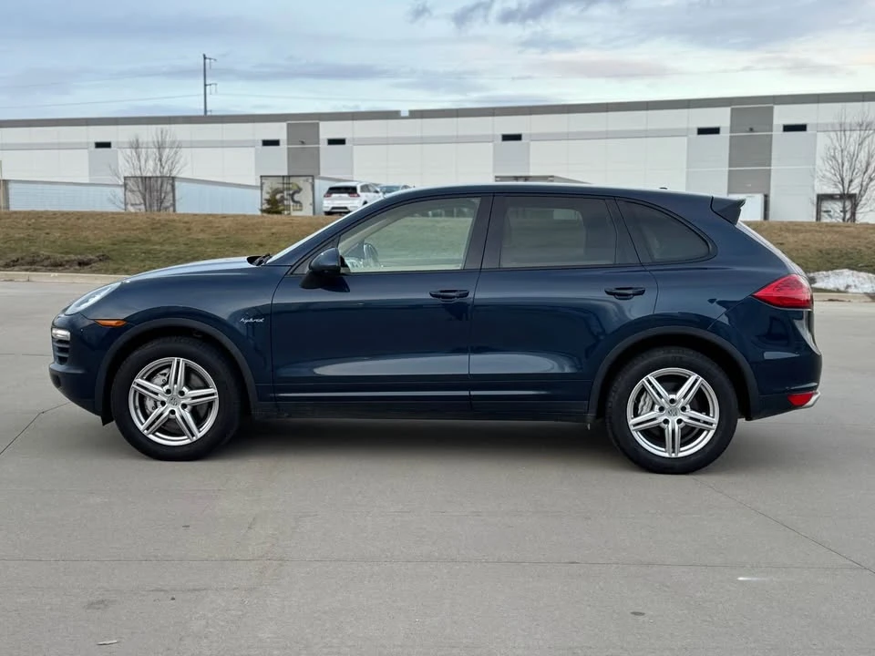 2012 Porsche 958 Cayenne S - Image 7 of 16