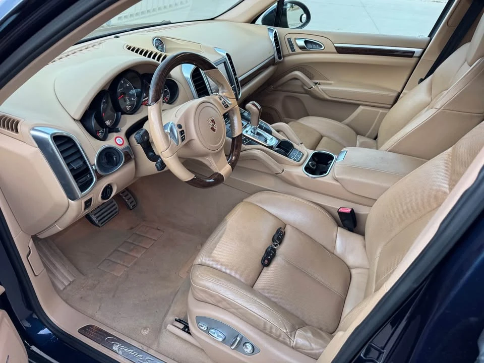 2012 Porsche 958 Cayenne S - Image 12 of 16
