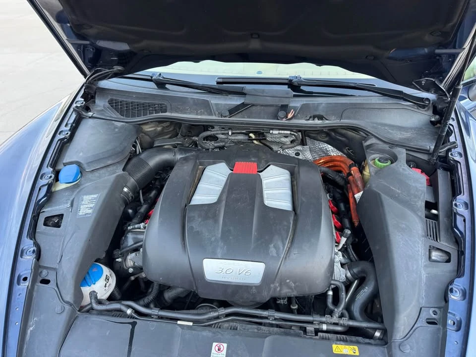 2012 Porsche 958 Cayenne S - Image 13 of 16