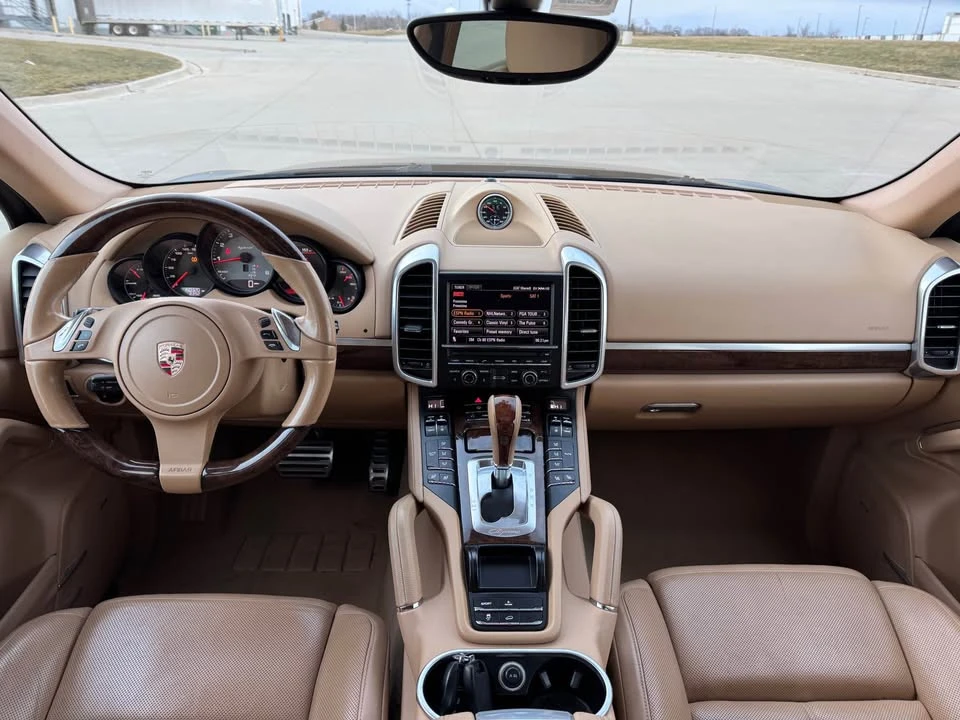 2012 Porsche 958 Cayenne S - Image 11 of 16