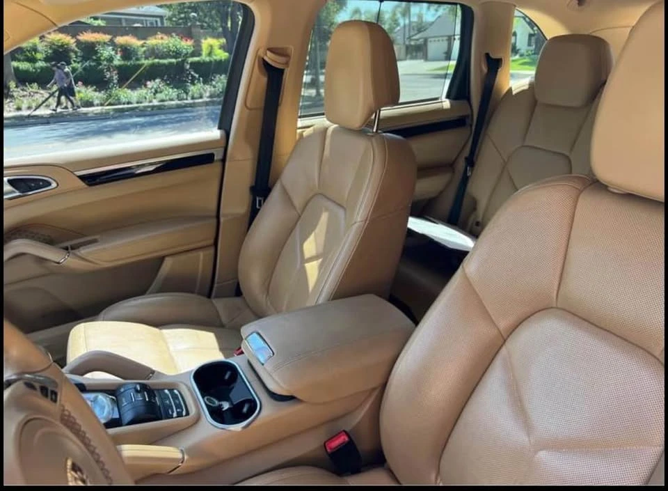 2012 Porsche 958 Cayenne S - Image 6 of 7