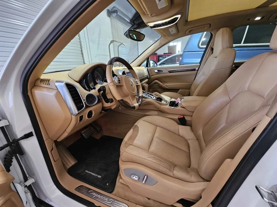 2012 Porsche 958 Cayenne - Image 3 of 20