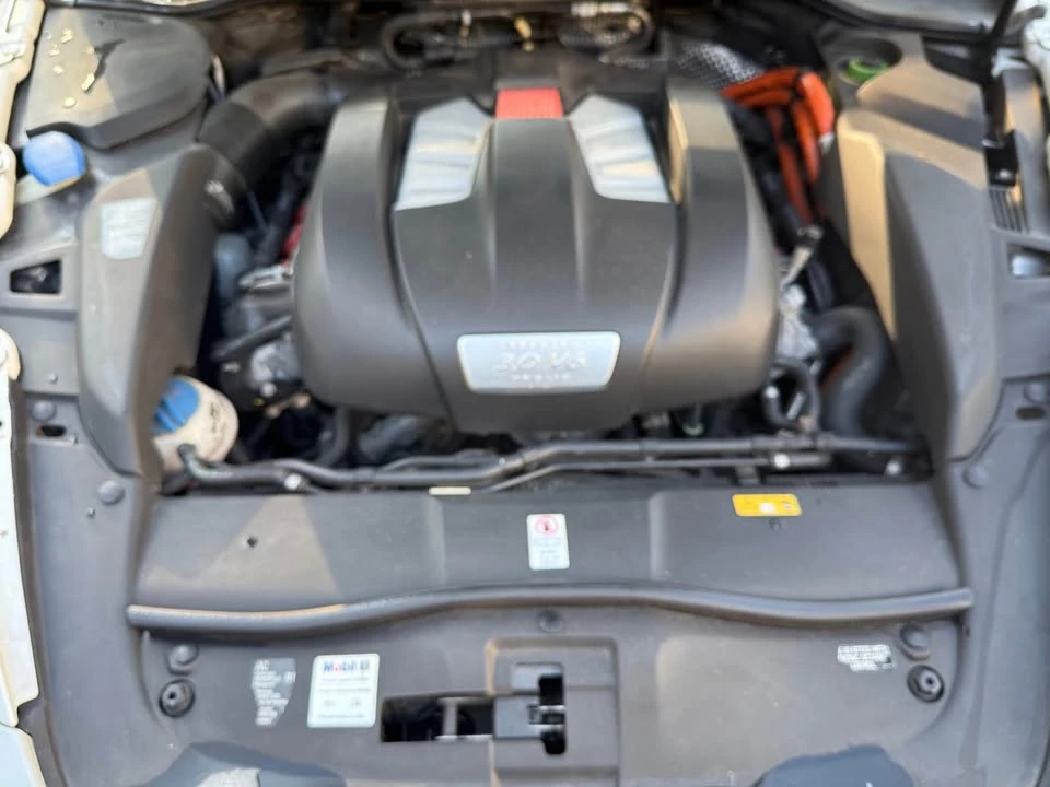 2012 Porsche 958 Cayenne S - Image 13 of 14
