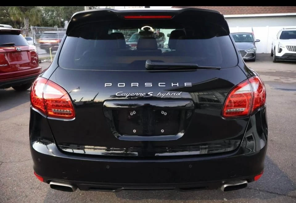 2012 Porsche 958 Cayenne - Image 7 of 17