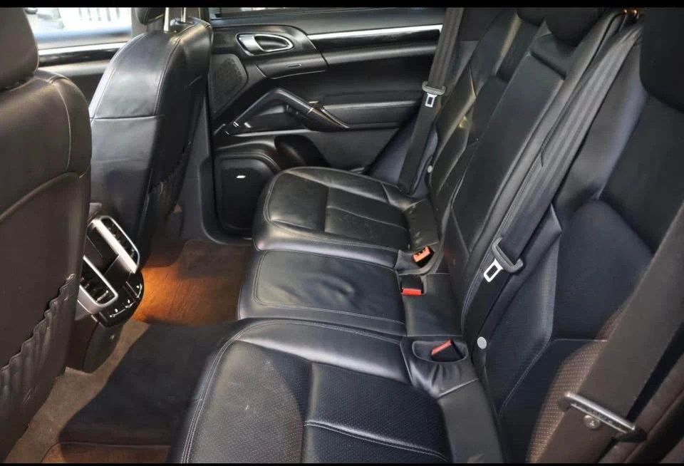 2012 Porsche 958 Cayenne - Image 16 of 17