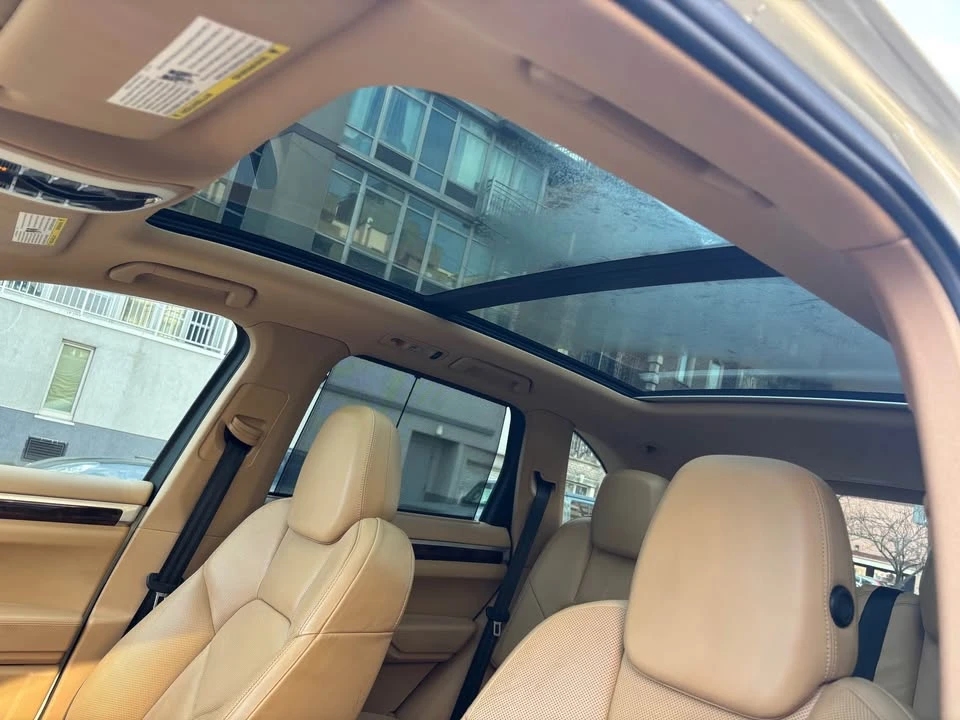 2012 Porsche 958 Cayenne S - Image 12 of 18