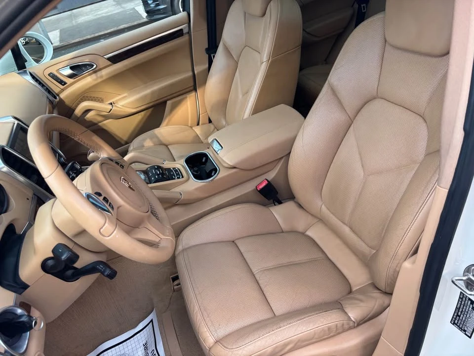 2012 Porsche 958 Cayenne S - Image 13 of 18