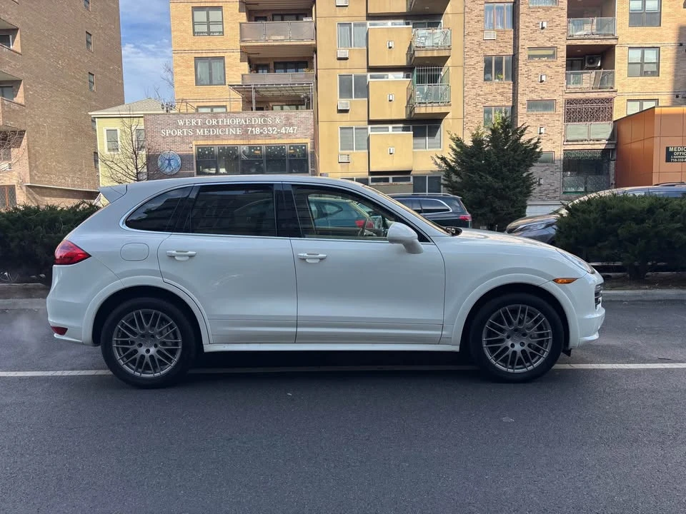 2012 Porsche 958 Cayenne S - Image 4 of 18