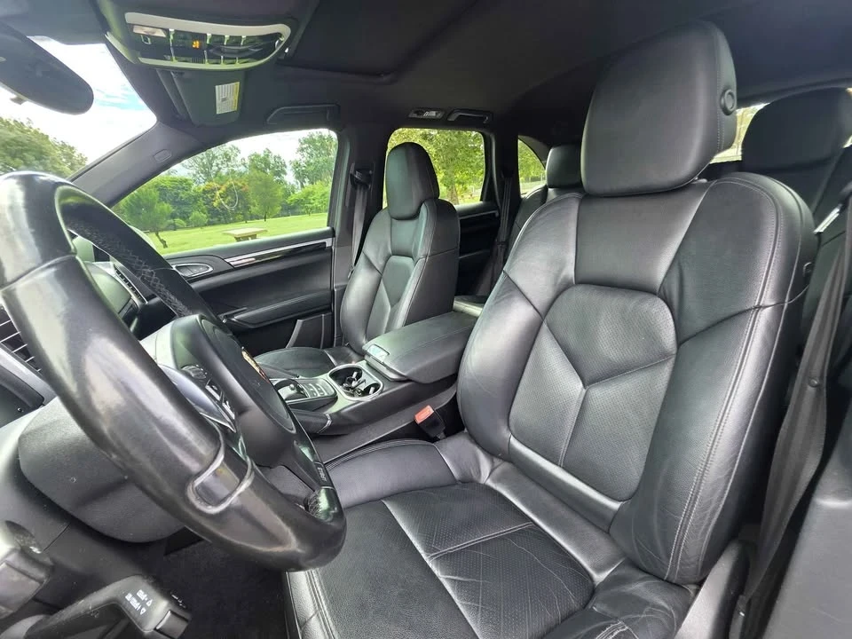 2012 Porsche 958 Cayenne S - Image 13 of 16