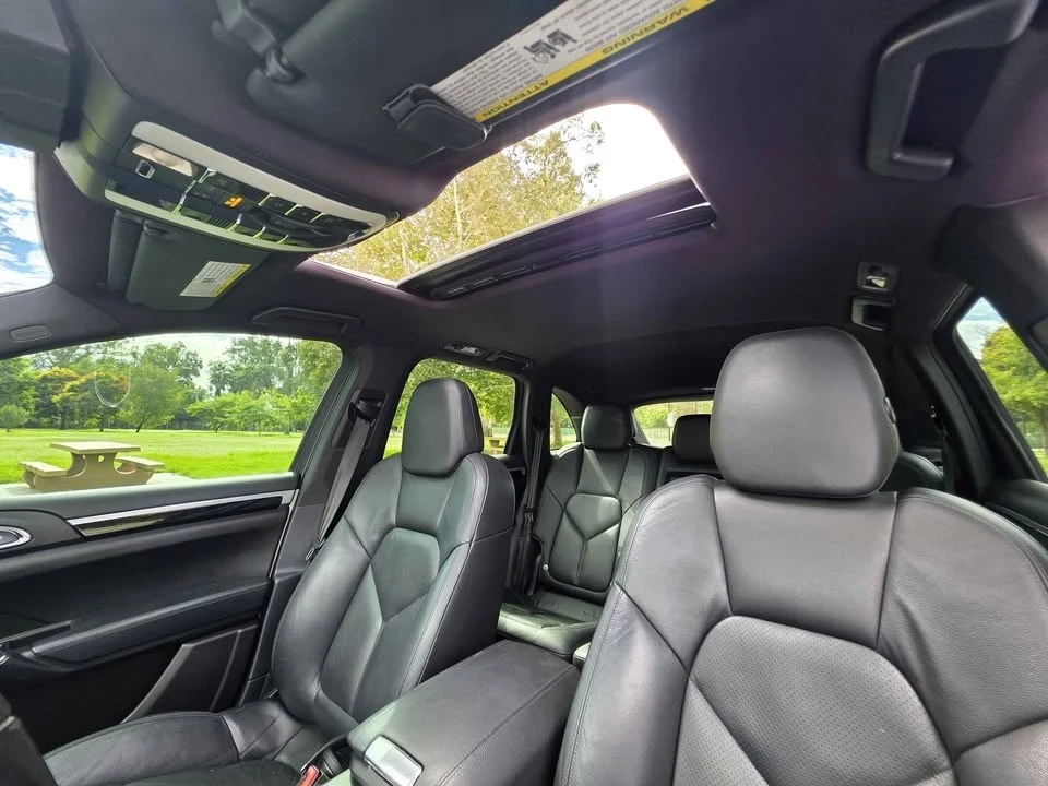 2012 Porsche 958 Cayenne S - Image 12 of 16