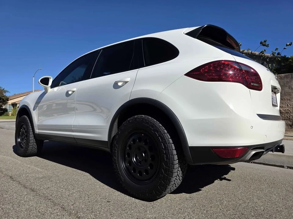 2012 Porsche 958 Cayenne S - Image 5 of 16