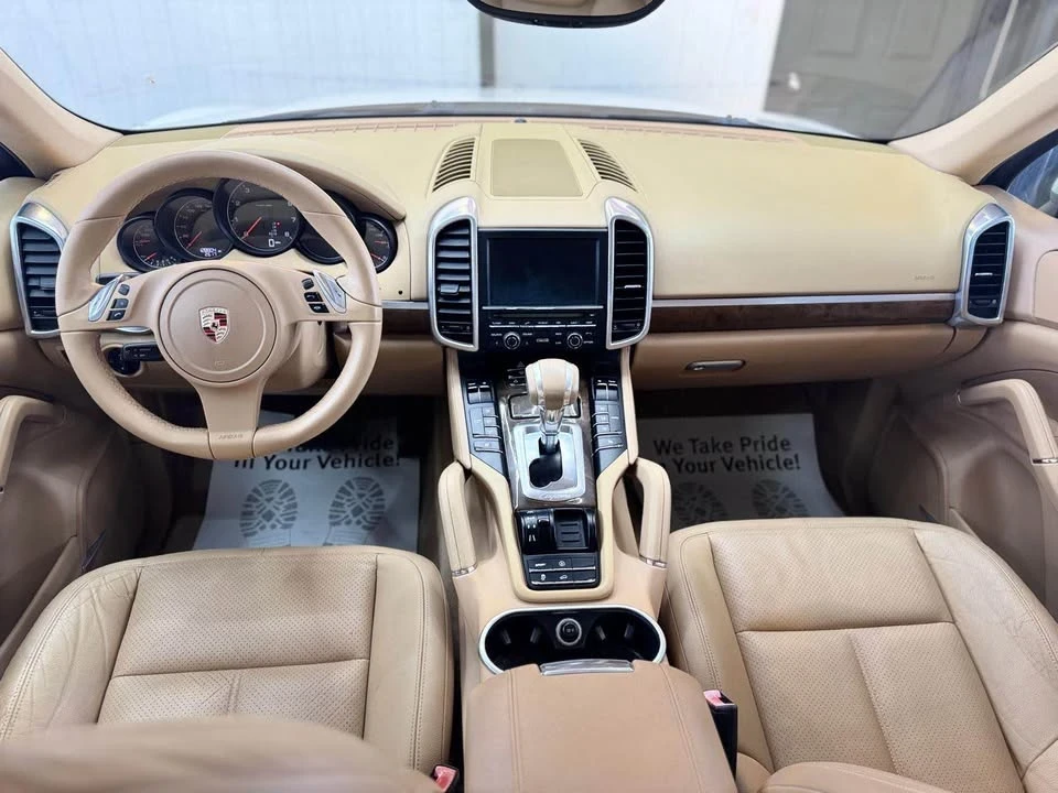2012 Porsche 958 Cayenne S - Image 9 of 10