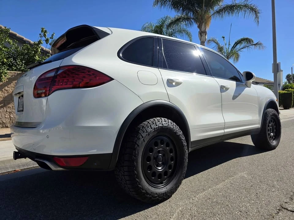2012 Porsche 958 Cayenne S - Image 6 of 16