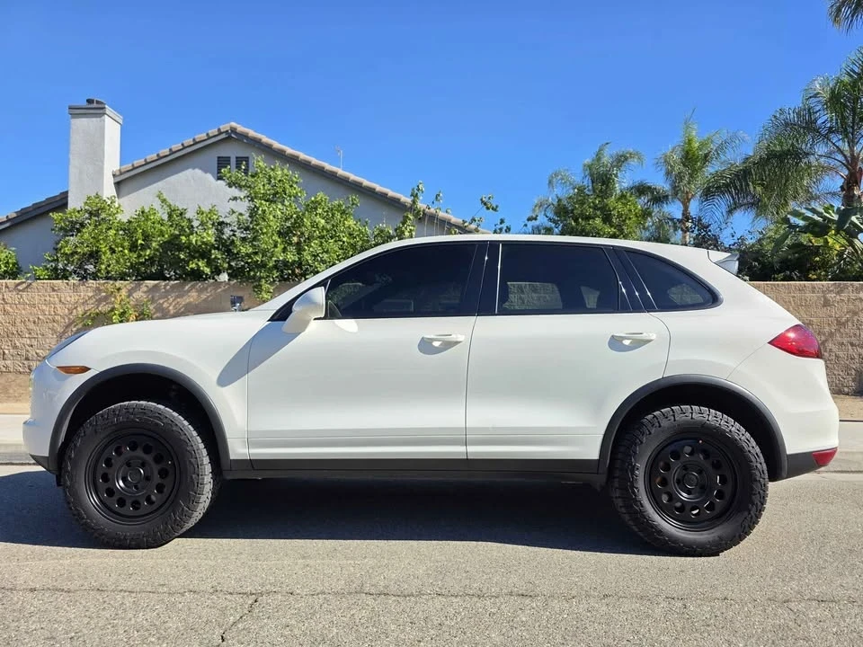 2012 Porsche 958 Cayenne S - Image 4 of 16