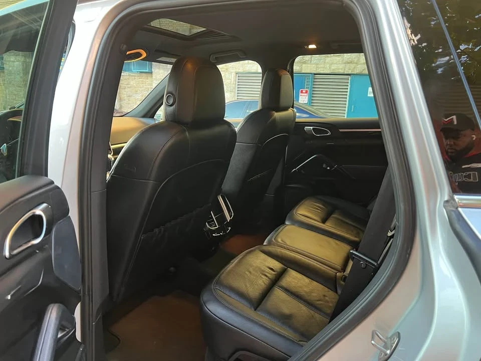 2012 Porsche 958 Cayenne S - Image 5 of 8