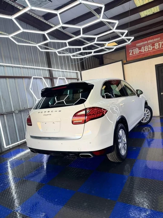 2012 Porsche 958 Cayenne S - Image 5 of 10