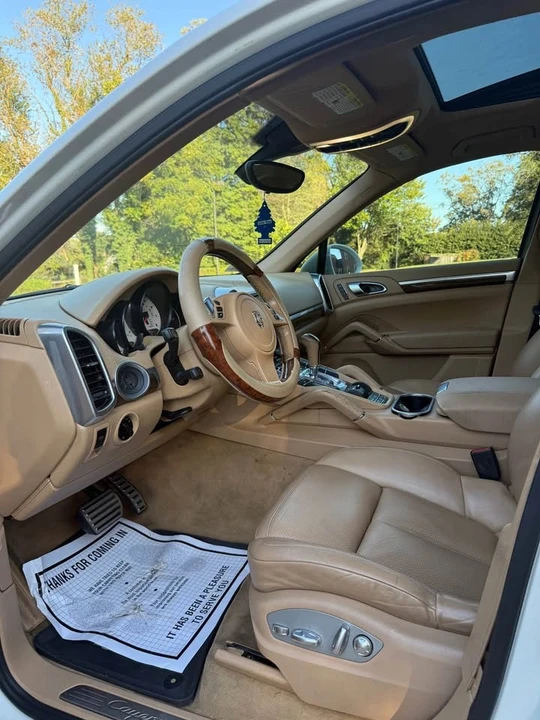 2012 Porsche 958 Cayenne S - Image 14 of 17