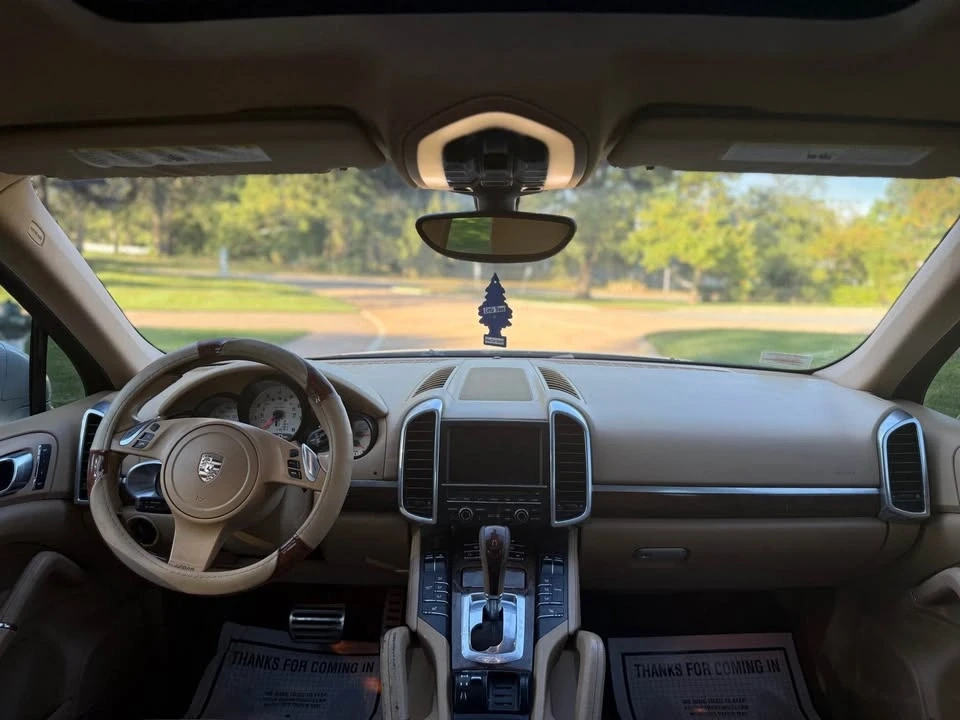 2012 Porsche 958 Cayenne S - Image 11 of 17