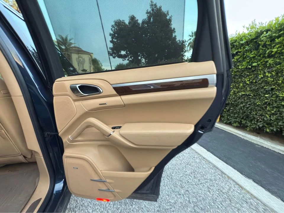 2012 Porsche 958 Cayenne S - Image 15 of 17