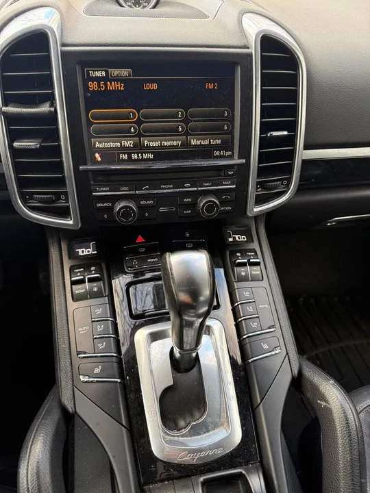 2012 Porsche 958 Cayenne S - Image 17 of 17