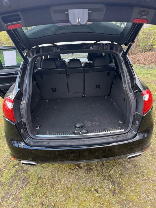 2012 Porsche 958 Cayenne S - Image 12 of 17