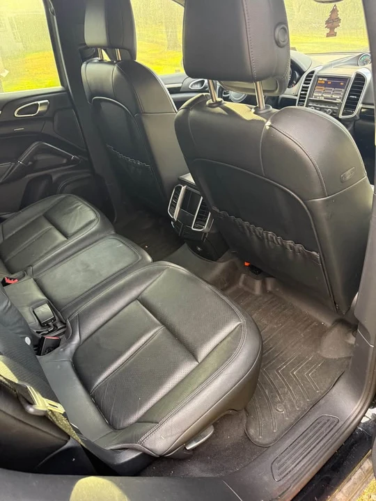 2012 Porsche 958 Cayenne S - Image 13 of 17