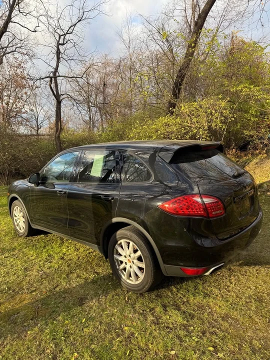 2012 Porsche 958 Cayenne S - Image 4 of 17